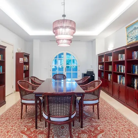 Nordic Royal Club إِستيبونا